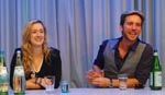 Ashley Johnson og Troy Baker, der lægger stemme til Ellie og Joel.