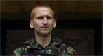 De onde soldaters leder, Major West (Christopher Eccleston).