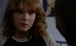 Tisa Farrow, som vi kender fra Fulcis ’Zombi 2’, spiller Julie.