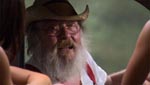 Filmen har også den obligatoriske lokale særling - her spillet af Julemanden.