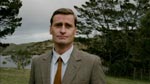 Den selvoptagede businessman Angus Oldfield (Peter Feeney).