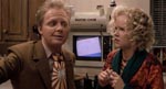 Fremtidsversionen af Marty og hans mor (Michael J. Fox og Lea Thompson).