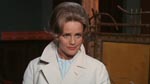 Maria Schell er den venlige, men ineffektive Leonie Caroll.