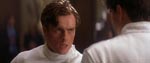 Den skurkagtige Gustav Graves (Toby Stephens).