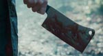 Morderen gør sig klar til arbejde i filmens prolog Morderen gør sig klar til arbejde i filmens prolog.