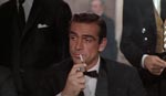 Vores første møde med Bond.. James Bond Vores første møde med Bond.. James Bond.
