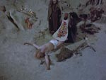 El Topo bliver genfødt El Topo bliver genfødt.