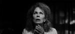 Karen Black som overreligiøs mor Karen Black som overreligiøs mor