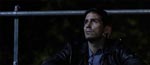 John (Jim Caviezel) ved filmens start - udbrændt og forladt af kæresten.