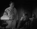 Den skurkagtige Dr. Bohmer (Lionel Atwill) og Ygor.