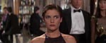 Carey Lowell som Pam Bouvier.