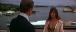 Halløjsa! Bond møder Strombergs labre assistent, Naomi (Caroline Munro).