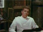 Dr. Norberg (Dana Andrews).