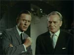 Dr. Tirpitz (Basil Henson) og General Lubeck (Karel Stepanek).