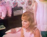 Kathy (Gretchen Wells) – en person man elsker at hade.